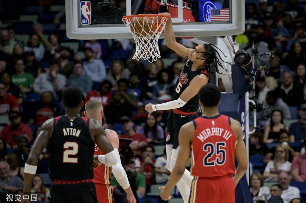 更是在球队 更是在球队